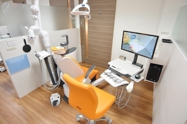 嶋崎直人理事長 デンタルケアステーション高田馬場歯科3