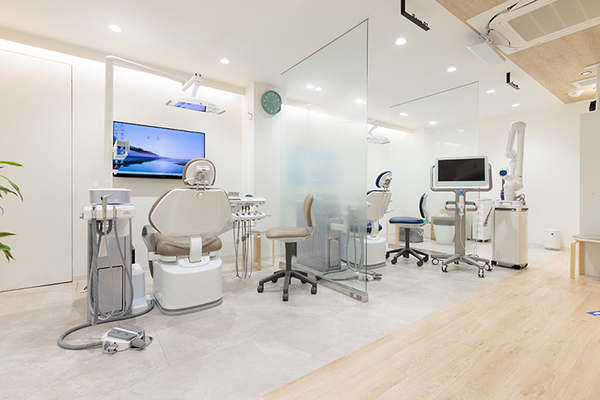 酒井敬一院長 下井草さかい矯正歯科3