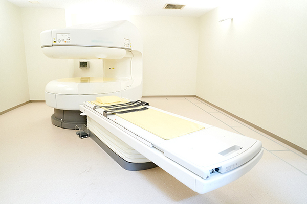 辻吉保院長 ツジ胃腸内科医院3