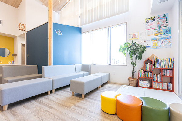 荒木俊介理事長、斉宮真理先生 はぐむのあかりクリニック3