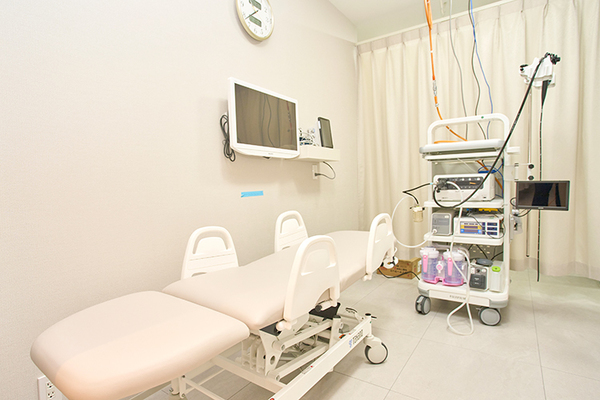 七條智聖院長、七條綾子副院長 大阪放出駅前しちじょう消化器内科・内視鏡クリニック3