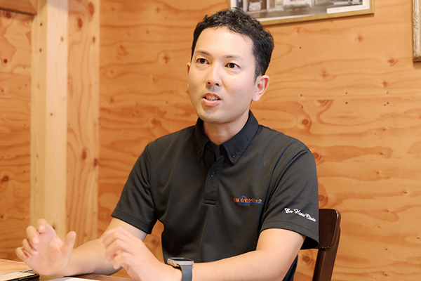 岩谷健志理事長 縁・在宅クリニック3