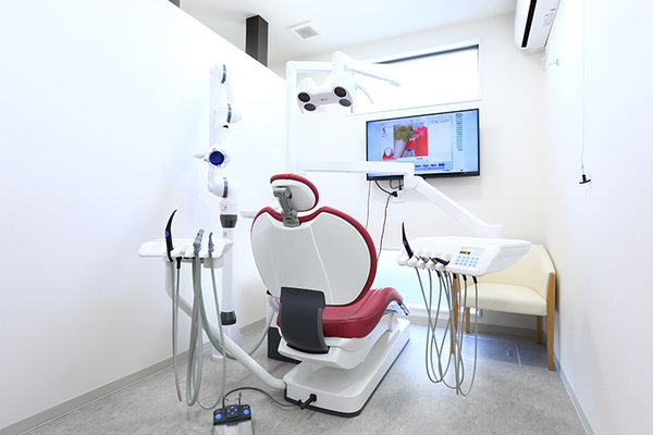 鈴木睦人院長 むつデンタルクリニック3