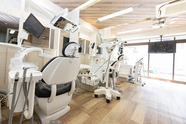長尾広資院長 長尾歯科クリニック3