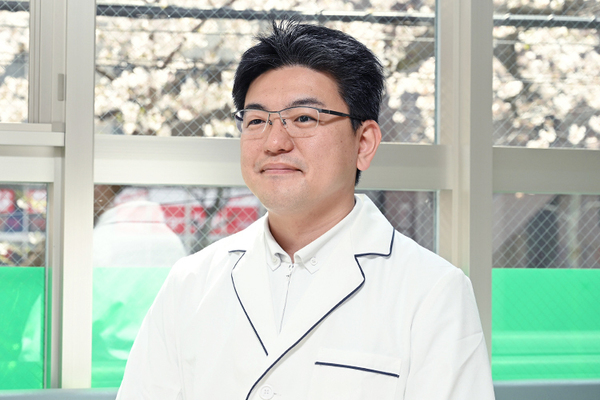 岡本俊彦院長、岡本俊紀副院長 中村橋眼科医院3