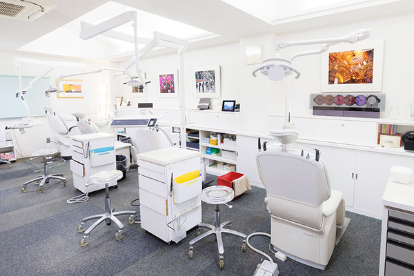 保田好秀院長 保田矯正歯科3