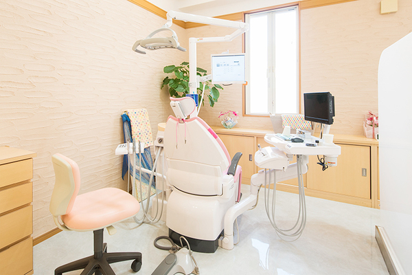 上杉麗院長 うららデンタルクリニック3