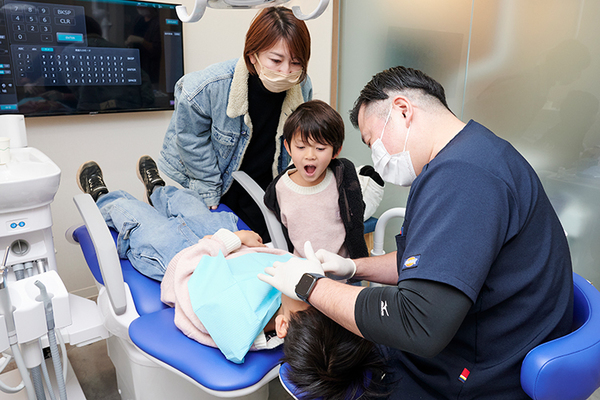荒川啓太朗院長 錦糸町矯正歯科クリニック3
