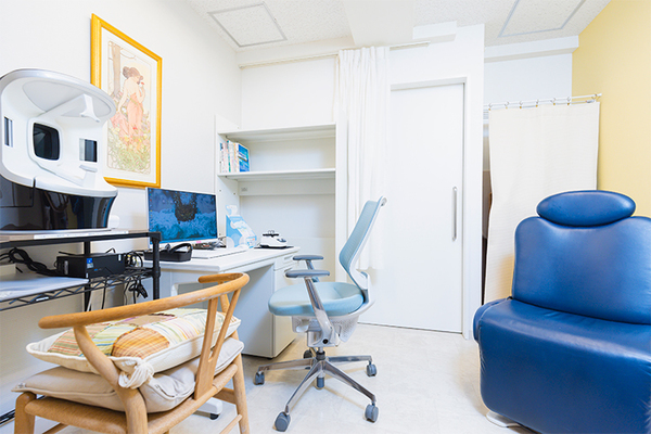 菊地夕子院長 渋谷リリー皮膚科クリニック3