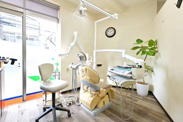 鈴木侑院長 大泉学園タートルデンタルクリニック3