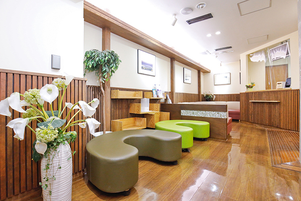 窪田麻子院長 メディカルコート池田耳鼻咽喉科3