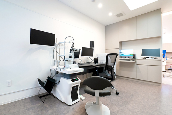 清水啓史院長 たわやま清水眼科3