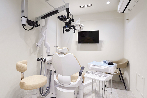 古賀瞭院長、古賀かう子副院長 江戸川橋駅前こが歯科3