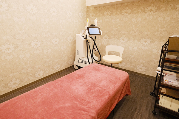 林めぐみ院長 はやし皮フ科クリニック3