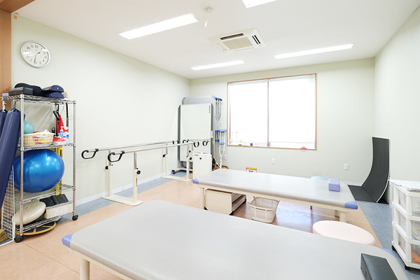 金憲周院長 にしあらい整形外科3