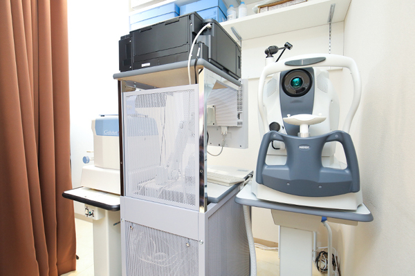 大西郁子院長 新宿コスモ眼科3