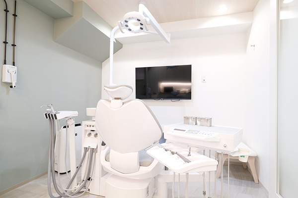 鈴木智久院長 ゆうなぎ歯科・矯正歯科志木3