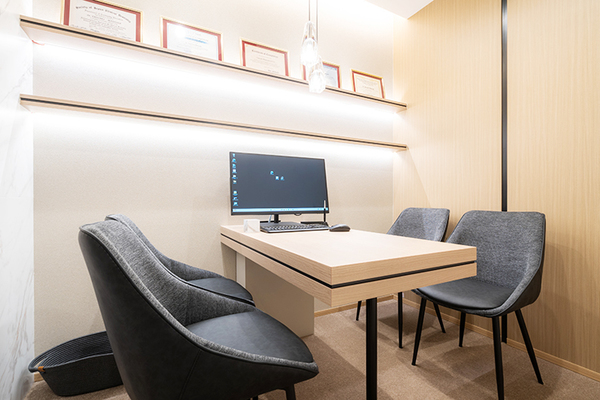 松田康暉院長 神戸松田歯科E＋3