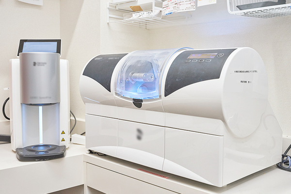 田端和高院長、尾上富太郎副院長 ブランカ歯科医院3