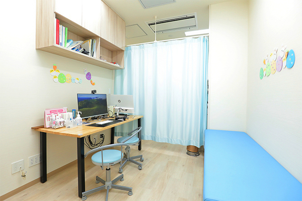 田島輝隆院長 アクアキッズクリニック3