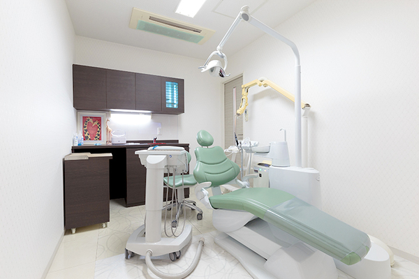 越智敏幸院長 おち歯科クリニック3