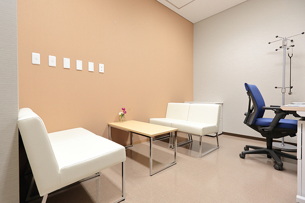 海老原良典所長 松翁会診療所3