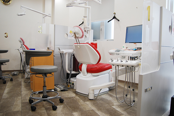 上田国広院長 上田デンタルクリニック3