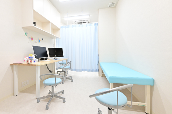 高木虎太郎理事長 アクアキッズクリニック東池袋院3