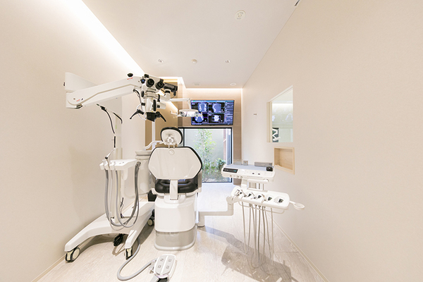 青木佑介院長 平安通歯科クリニック3