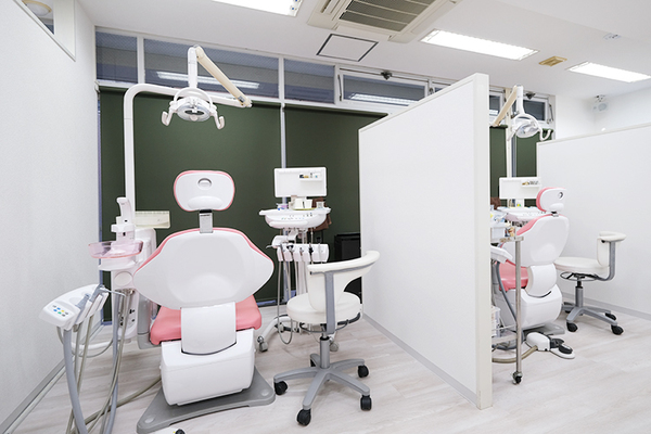 吉井嗣人院長 hitoiki DENTAL CLINIC3