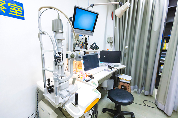 志和利彦院長 南砂町駅前にこにこ眼科3