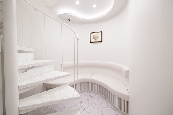 三宅善順院長 Chainon clinique3