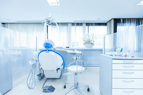 真柄貴弘院長 八王子矯正歯科クリニック3