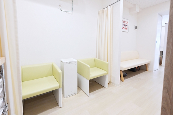 上塚学院長、上塚祥子先生 こづちクリニック 耳鼻咽喉科・皮ふ科3