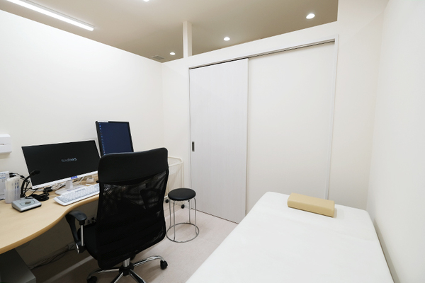 朴載源院長 こまごめクリニック3