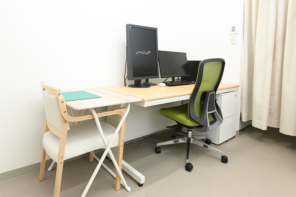 植草啓之院長 鶴川脳神経クリニック3