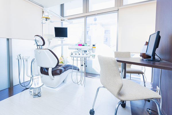 飯島慈貴院長 谷在家歯科医院3