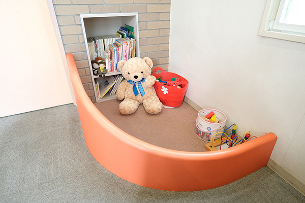 奥村友貴院長、奥村美奈さん 医療法人 奥村歯科医院3