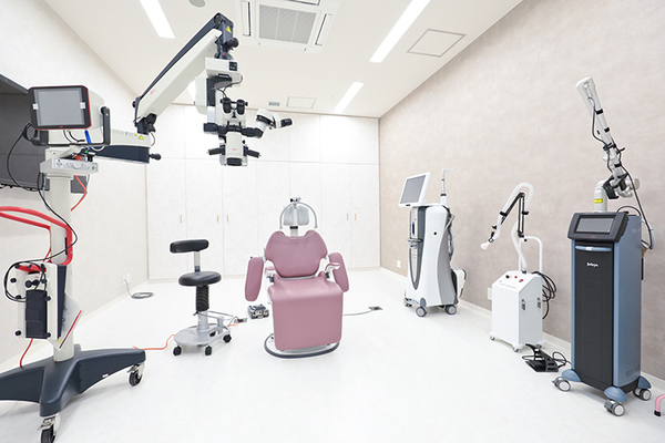 愛新覚羅維院長 愛新覚羅クリニック3