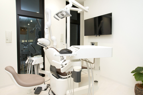 西岡道規院長 尼崎N’s歯科口腔クリニック3