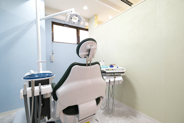 吉永充寿院長 田奈ファミリー歯科・こども矯正歯科3