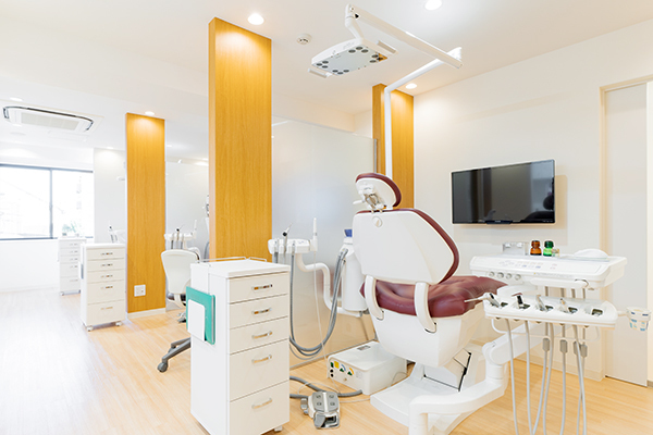 鈴木康博院長 ひまわり歯科クリニック3