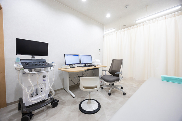 尾花俊作院長、伊藤誠二先生 尾花医院3