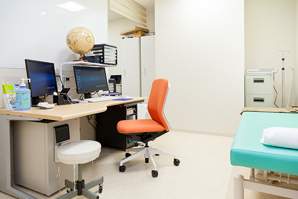 中澤速和院長 東新宿駅前クリニック3