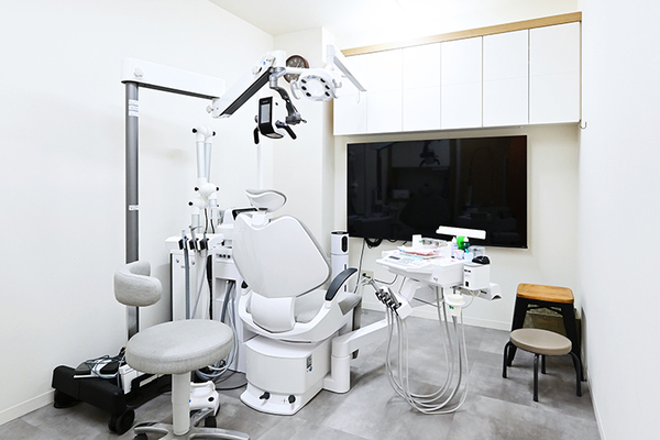 上坂宗敬院長 うえさか歯科・矯正歯科3