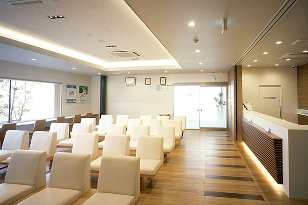 黒岩真弘理事長、黒岩宣親先生 黒岩整形外科内科3