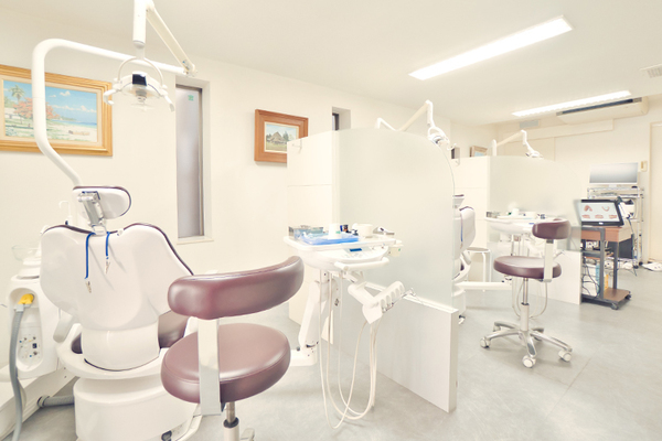 渡辺邦一理事長、原田京子先生 渡辺歯科医院3