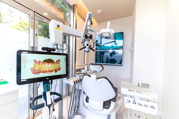 水原翔院長 みずはら歯科・矯正歯科　三鷹3