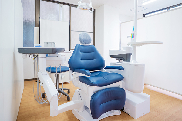 木通敏文院長 きづしデンタルクリニック3