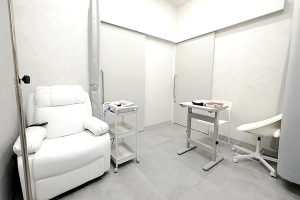 桃園宏之院長 ももぞの泌尿器科クリニック3